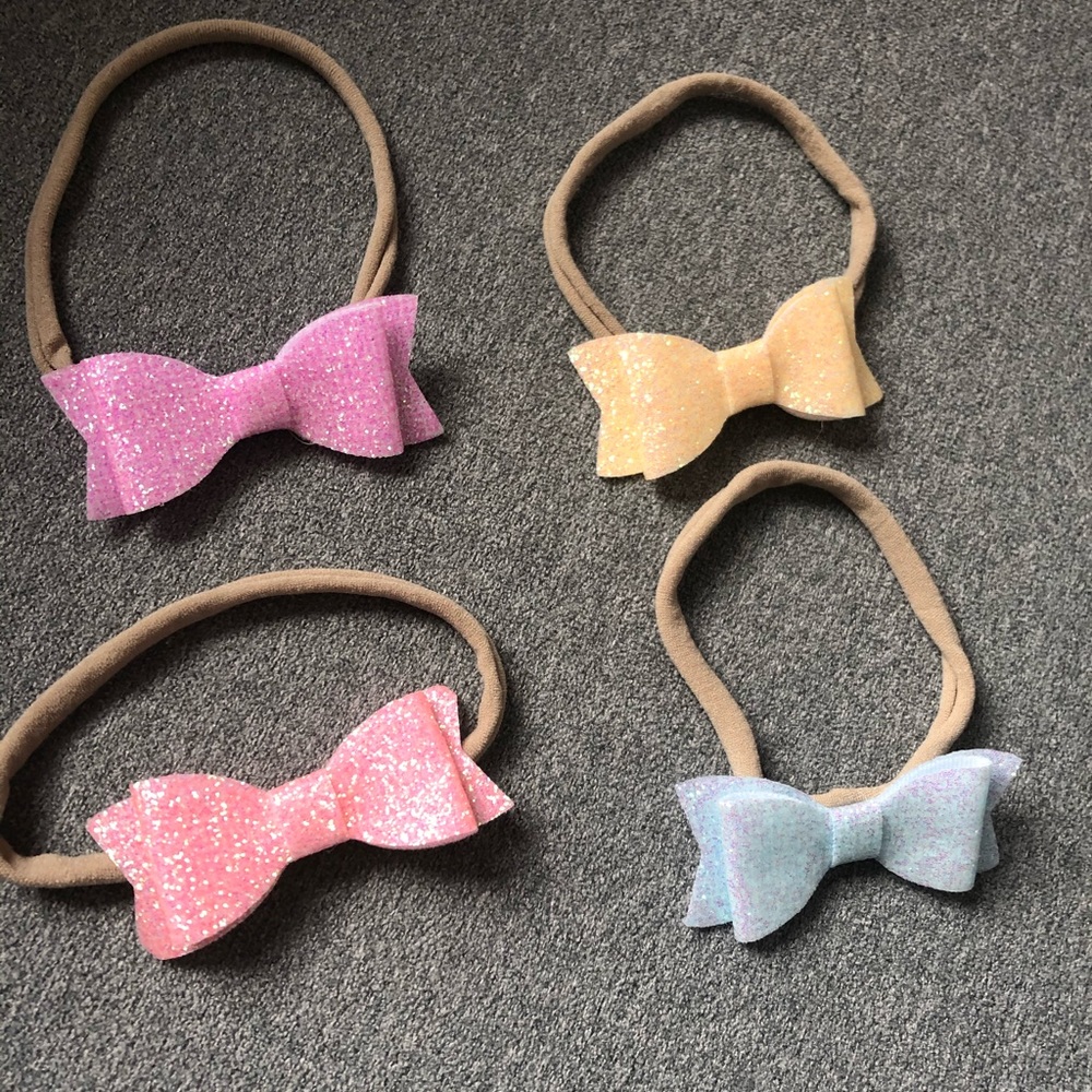 Set of 4 Nylon Glitter hair bows for baby